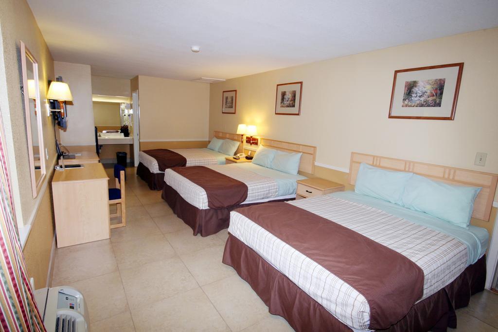 Edinburg Executive Inn Bagian luar foto