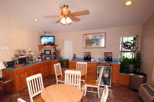 Edinburg Executive Inn Bagian luar foto